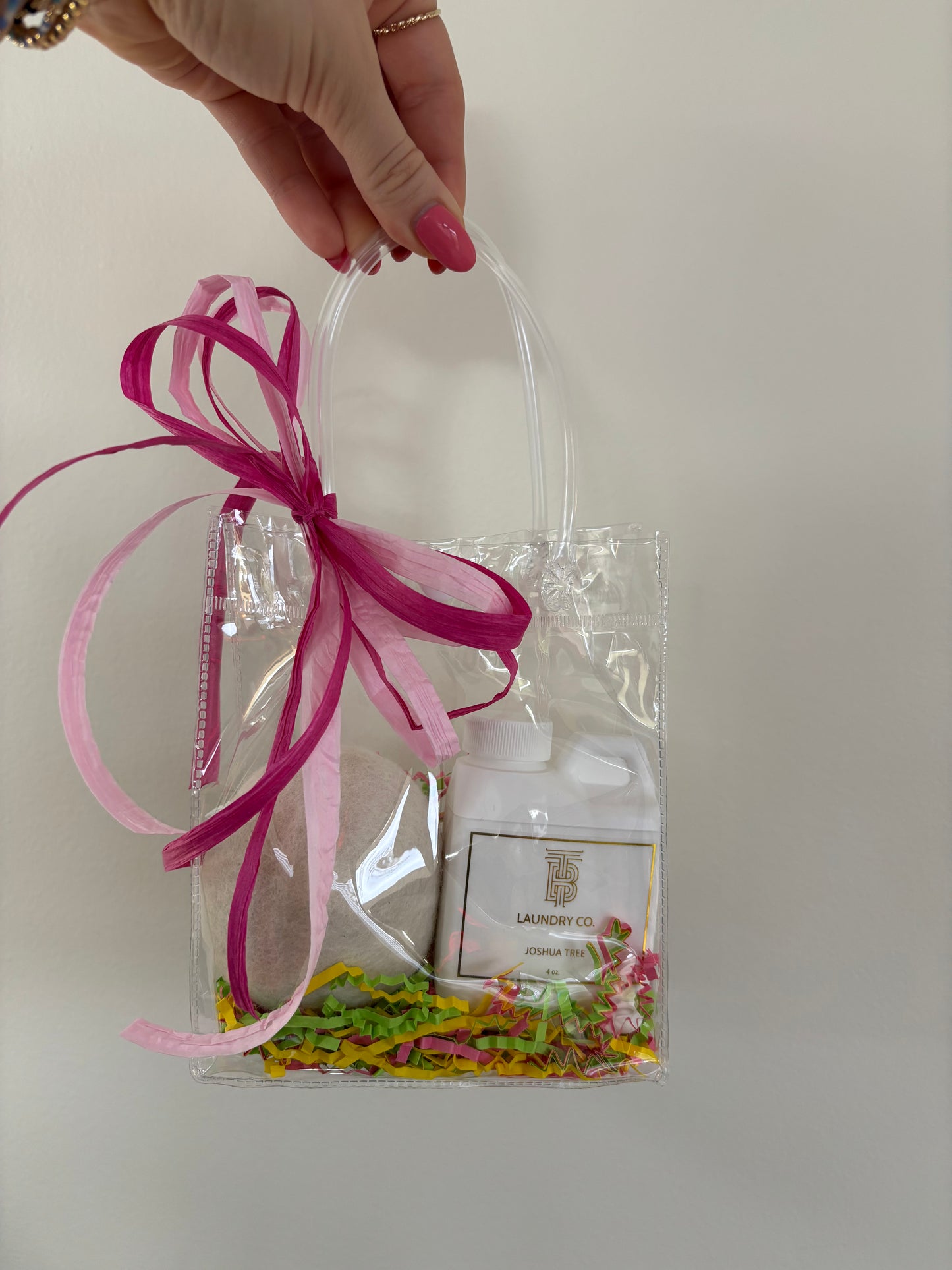 Gift Set: Thomas Blonde Laundry Detergent + Dryer Ball