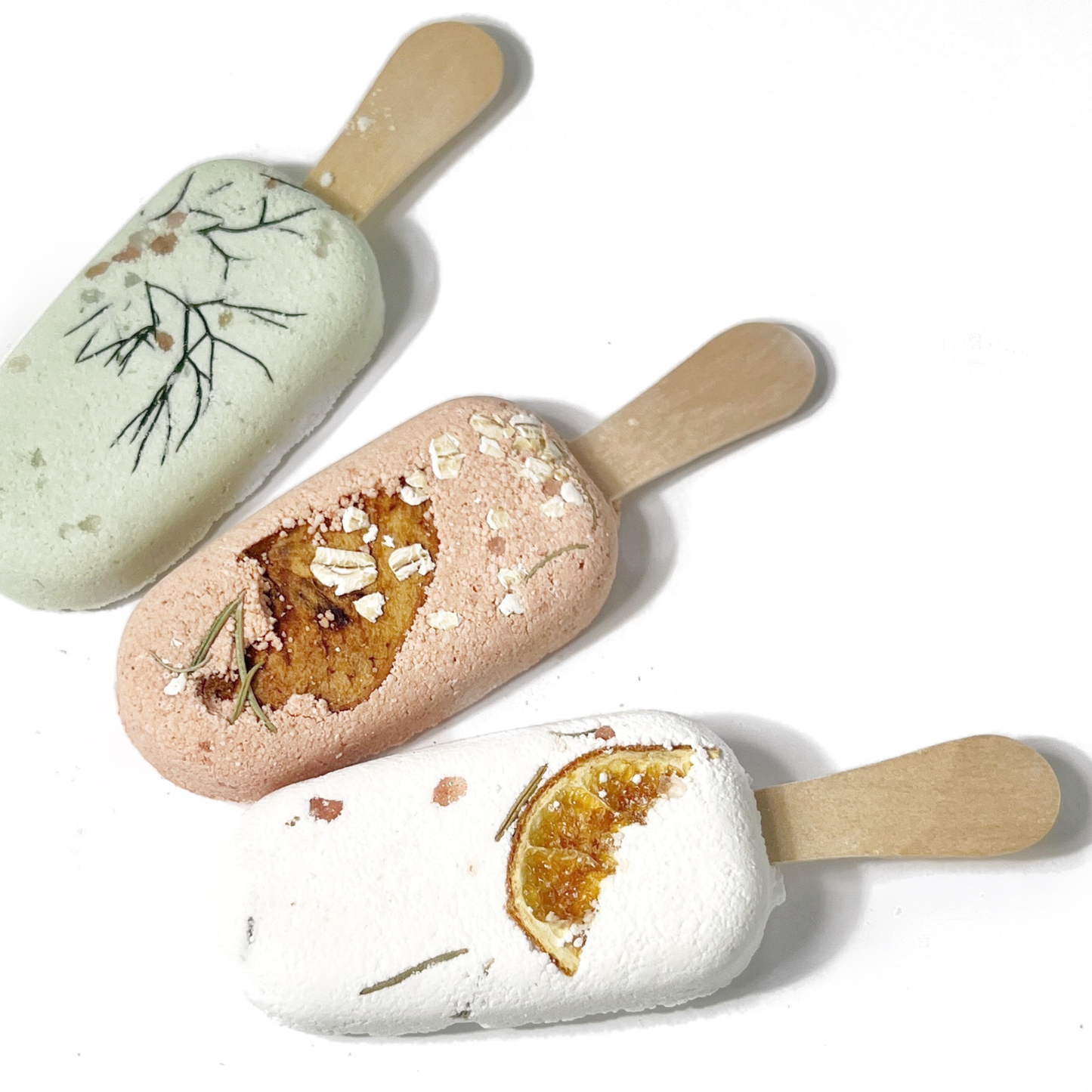 Botanical Bath Clay Pops With Dried Fruit and Epsom Salt: Peppermint + Fennel